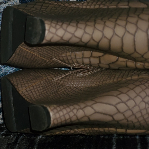 Women's Wedge Shoes - Picture 5 of 7